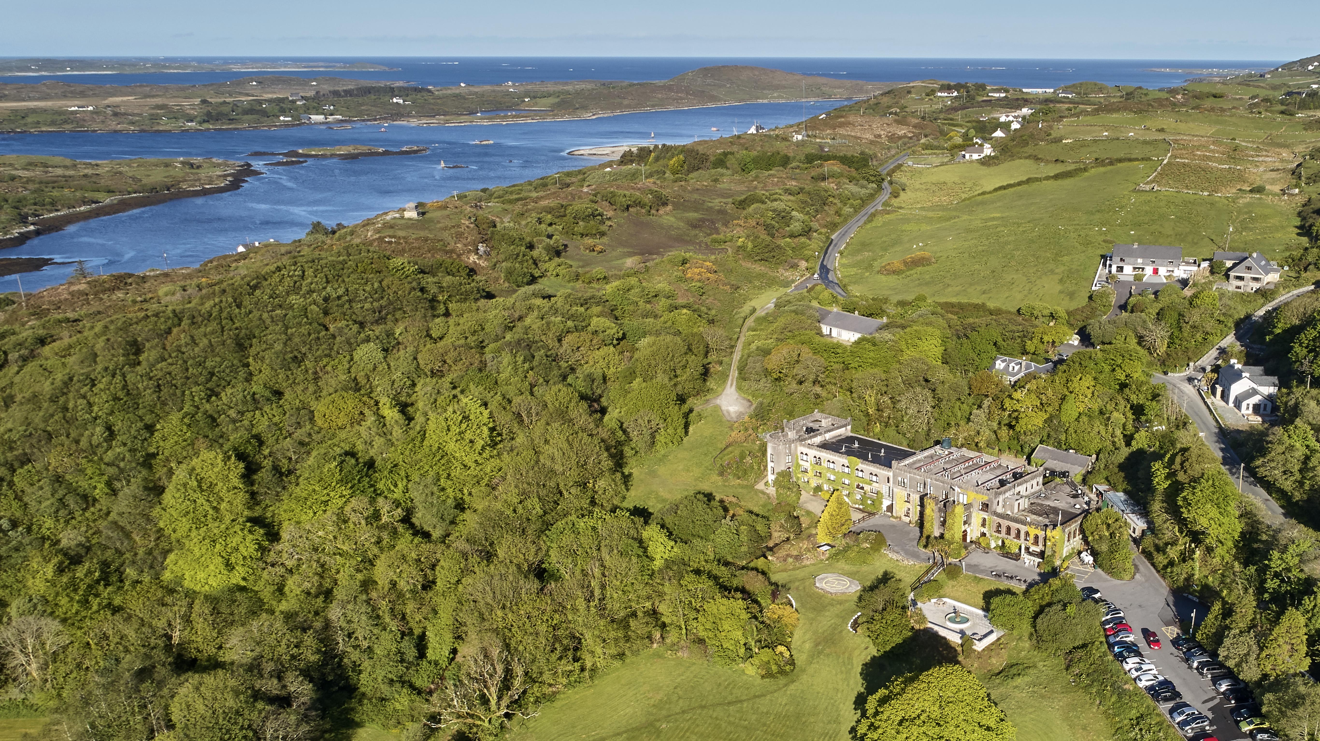 Abbeyglen Castle Hotel Clifden Exterior photo